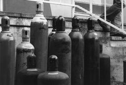 Different sizes of cylinders