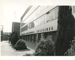 VVI Pender Entrance sign